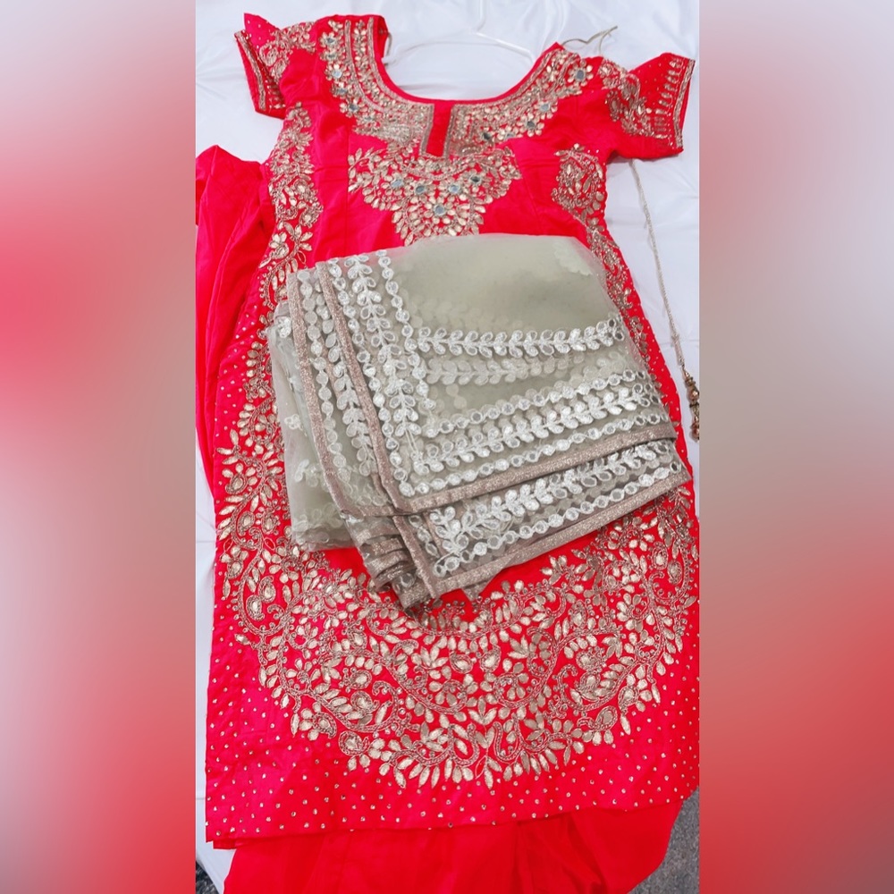 Salwar Kameez (Patiala Suit)